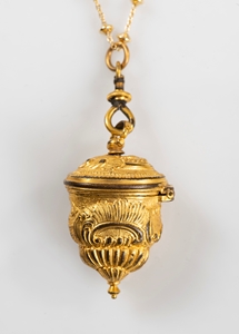 UNIQUE PENDANT COMPOSED OF AN 18TH CENTURY CHATELAINE ELEMENT WITH ROCAILLE DECOR