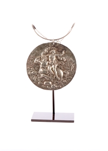 UNIQUE LARGE NECKLACE WITH A BAROQUE PLAQUE FROM A DUTCH CABINET DEPICTING A SCENE FROM THE METAMORPHOSES OF OVID ( CIRCLE OF MONOGRAMMIST F.G )