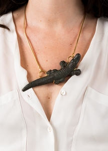 UNIQUE NECKLACE WITH A RARE  ANTIQUE EGYPTIAN CROCODILE IN EFFIGY OF THE GOD SOBEK